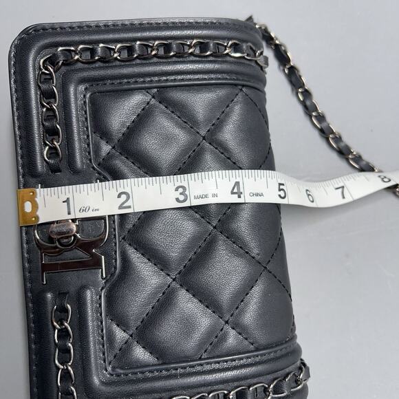 Badgley Mischka Black Chevron Quilted Crossbody Bag Metal Chains Strap Vegan - Picture 11 of 16